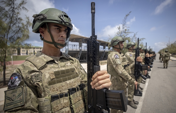 Foto - Türk askerleri eğitiyor! Düşmana korku salıyorlar