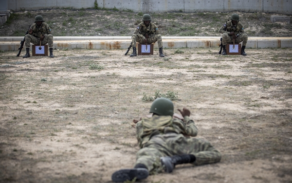 Foto - Türk askerleri eğitiyor! Düşmana korku salıyorlar