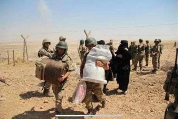 Foto - Türk askerleri gittikleri yerlerde sivilleri böyle hedef alıyor!