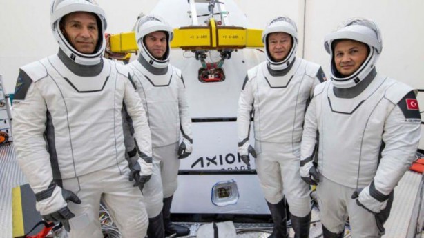 Foto - Türk astronot Gezeravcı uzaydaki ilk deneyini gerçekleştirdi! Tarım çalışmalarına yön verecek