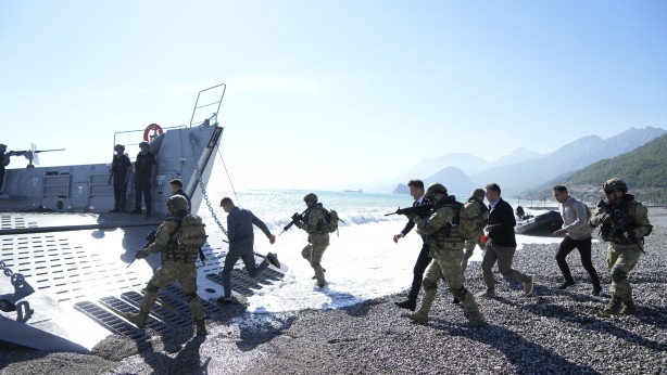 Foto - Türk Deniz Kuvvetleri "Doğu Akdeniz-2023 Tatbikatı"nda nefes kesti