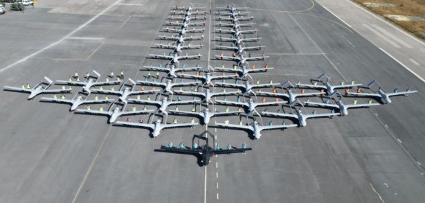 Foto - Türk dizileri mi, Türk SİHA'ları mı?