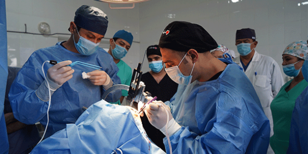 Türk doktorlar imza attı! Özbekistan’da bir ilk