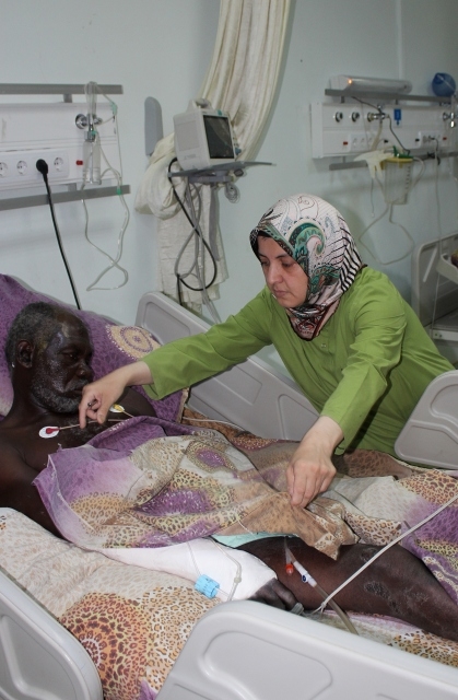 Foto - Türk doktorlar Sudan'da şifa dağıtıyor