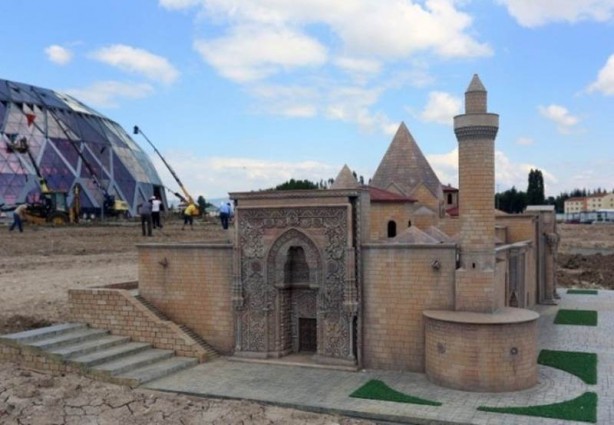 Foto - Türk dünyasının Miniatürk'ü