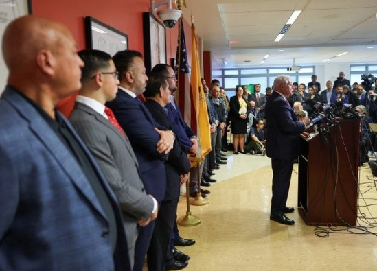 Foto - Türk düşmanı Menendez iyice köşeye sıkıştı! Yunanistan'ın aklında ise tek bir soru var