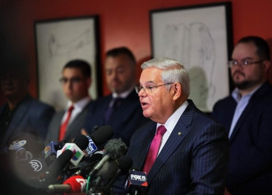 Foto - Türk düşmanı Menendez iyice köşeye sıkıştı! Yunanistan'ın aklında ise tek bir soru var