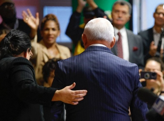 Foto - Türk düşmanı Menendez iyice köşeye sıkıştı! Yunanistan'ın aklında ise tek bir soru var