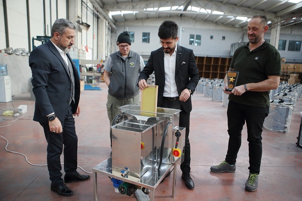 Foto - Türk firmaya yabancılardan destek! O makine burada üretildi