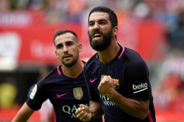  Türk futbolcular Avrupa'yı sallıyor!