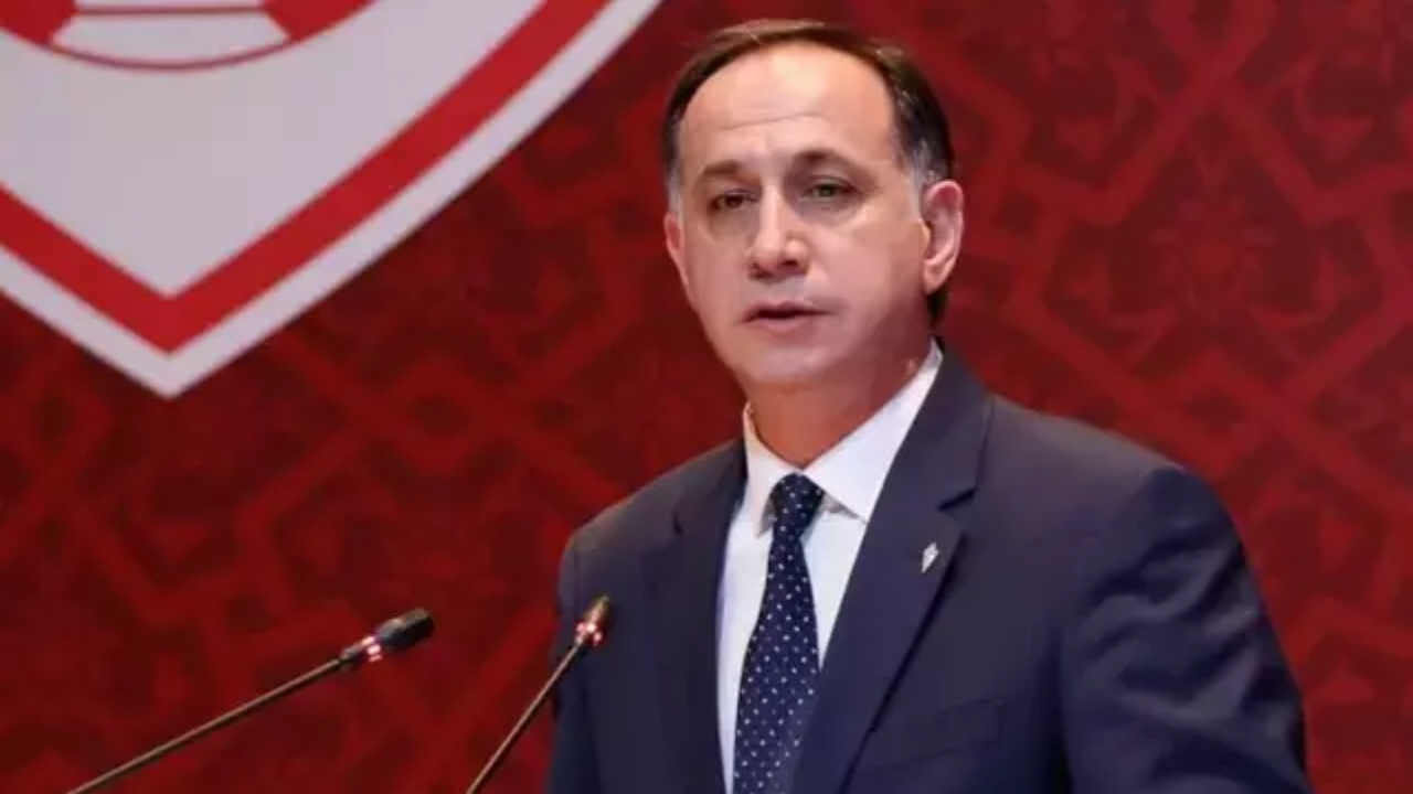 Foto - Türk futbolunda deprem! Dinmek bilmeyen tepkiler sonrası istifa kararı aldı