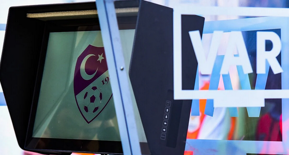 Foto - Türk futbolunu sarsacak karar geliyor! Apar topar açıklanacak artık: O detayı gündeme oturdu...