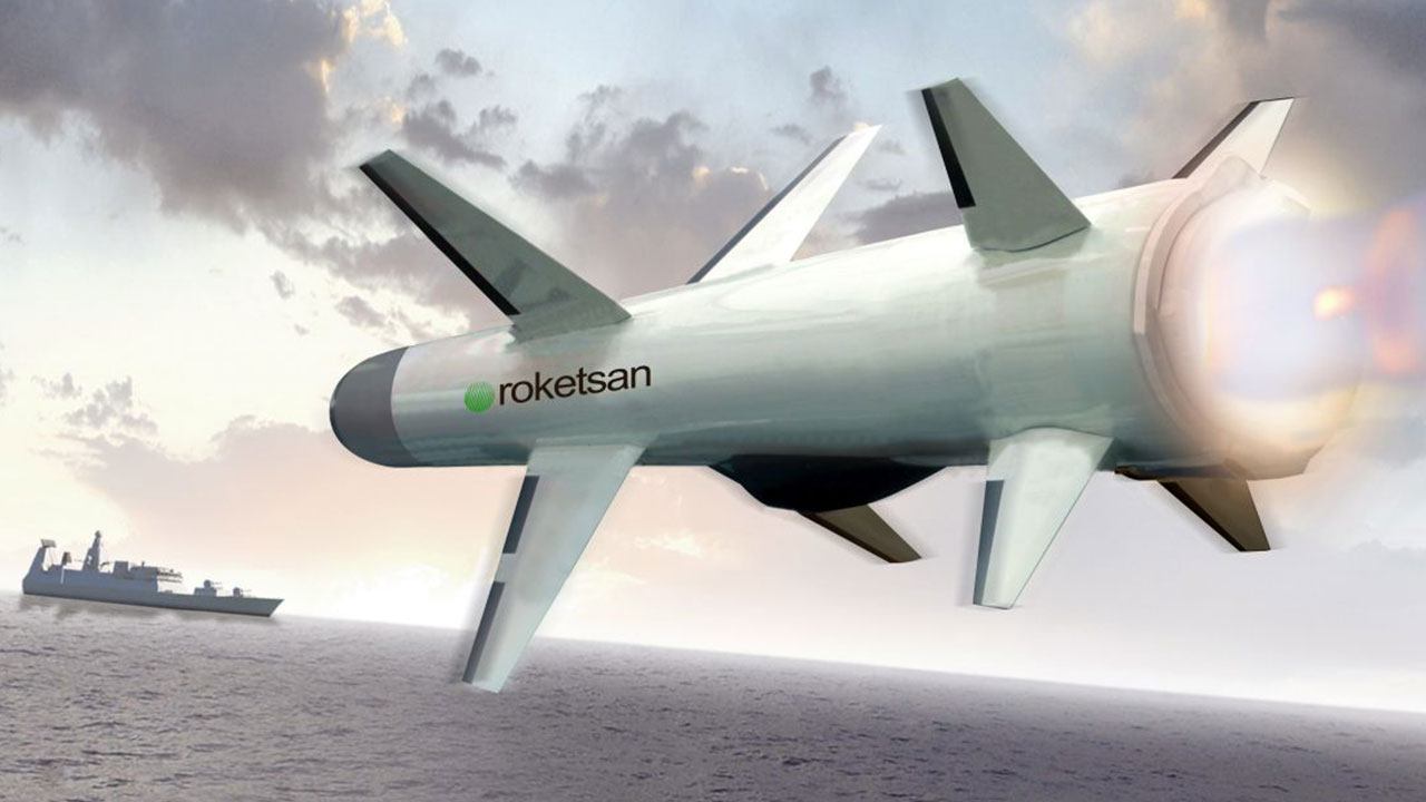 Foto - Türk füzesi ülkeyi alarma geçirdi! Denizaltıları suya indirecekler