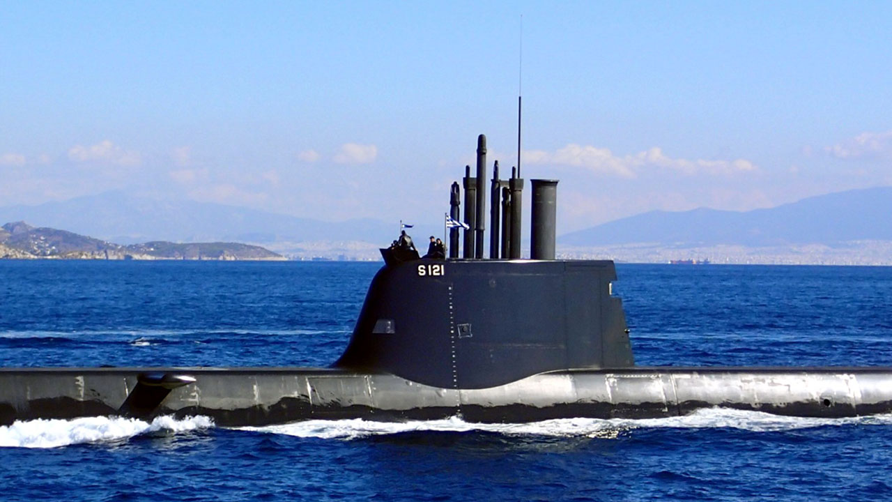 Foto - Türk füzesi ülkeyi alarma geçirdi! Denizaltıları suya indirecekler