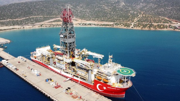 Foto - Türk gemisi harekete geçti! Avrupa ülkesinde panik başladı: Oraya gidebilirler