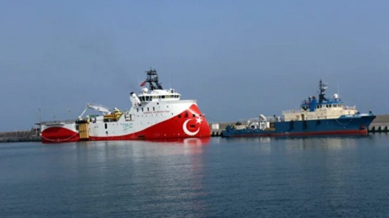 Foto - Türk gemisi petrol ve doğalgaz için kritik noktada : 'Yaklaşmayın' uyarısı yapıldı