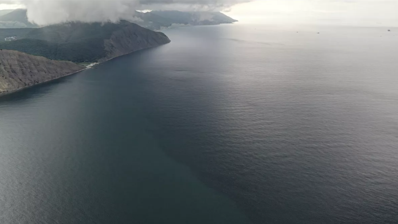 Foto - Türk gemisinden şok haber! Alarm verildi:Tamı tamına 1 ton petrol...