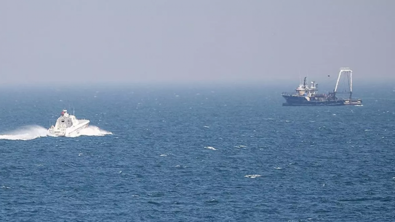 Foto - Türk gemisinden şok haber! Alarm verildi:Tamı tamına 1 ton petrol...