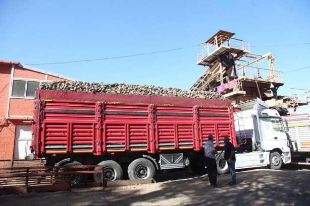 Foto - Türk halkına şeker müjdesini verdi!