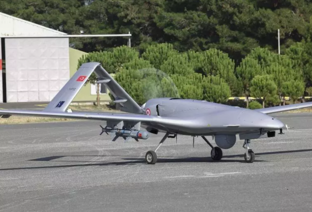 Foto - Türk İHA'ları mercek altında! İngiliz basını hepsini araştırdı! Bayraktar TB2 fark yarattı İşte aralarındaki fark