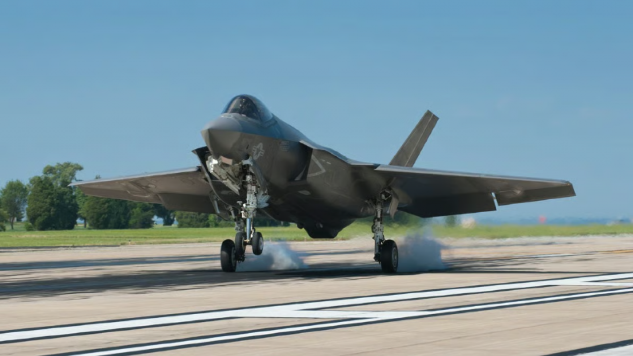 Foto - 'Türk İHA'larını havaya uçuracağız' diyen ülke Türkiye'ye rakip oluyor! İmzalar atıldı