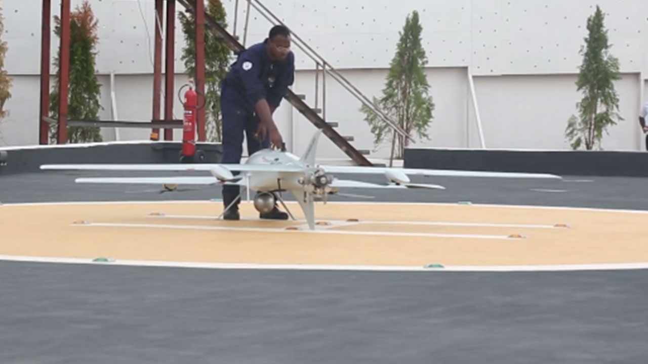 Foto - Türk İHA'larıyla tonlarca petrolünü kurtaran ülke dünyaya ilan etti: Kendi İHA'mızı yaptık