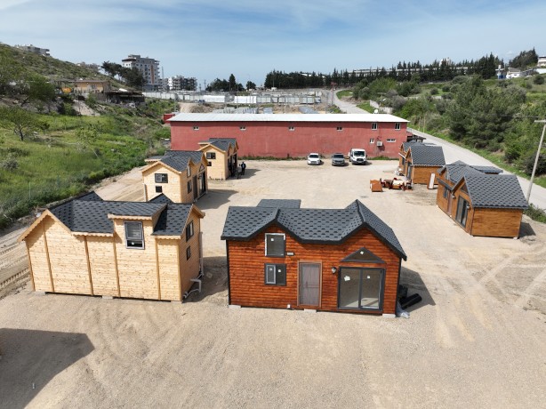 Foto - Türk iş adamı Türkiye için deprem bölgesi için bakın ne yaptı! 