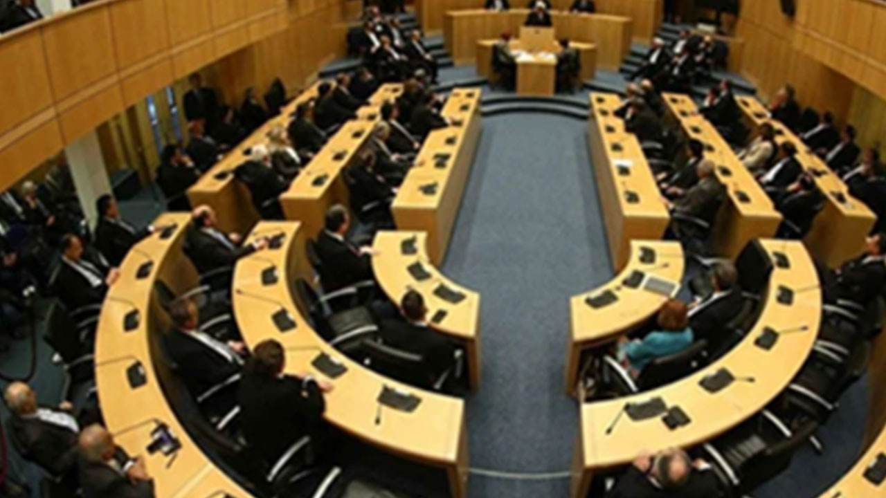 Foto - 'Türk işgali var' önergesini reddeden vekile ölüm tehdidi: Her şeye razıyım! Ölmeyi sorun etmiyorum