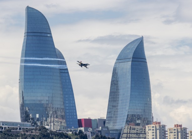 Foto - Türk jetleri Azerbaycan semalarında!