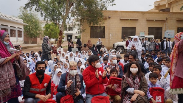 Foto - Türk Kızılaydan Arakanlı göçmenlere yardım