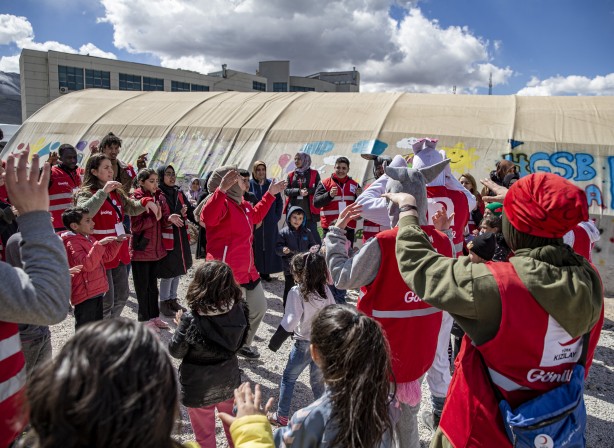 Foto - Türk Kızılayı ne yapıyor diyenlere bu haberimiz gelsin...