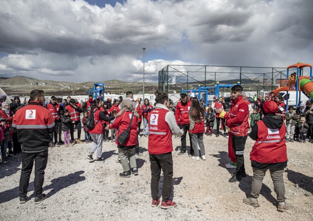 Foto - Türk Kızılayı ne yapıyor diyenlere bu haberimiz gelsin...