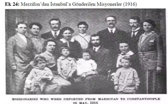 Foto - Türk kızları işte böyle Hristiyan yapıldı! İslamı terk ettiler vaftiz edilip Hristiyan oldular!