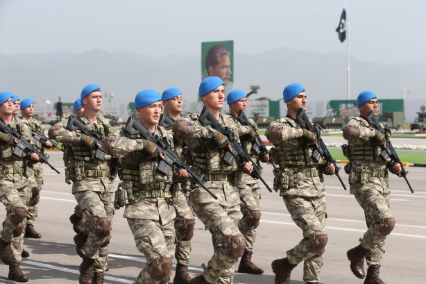 Foto - Türk komandoları İslamabad'da!