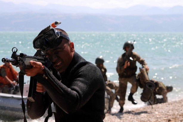 Foto - Türk komandosunun zorlu eğitimi