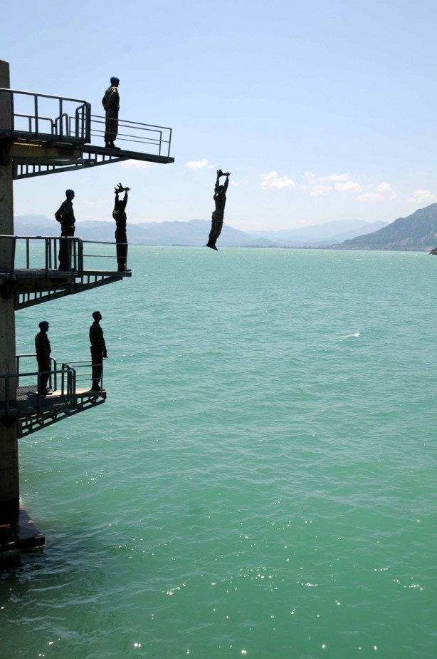 Foto - Türk komandosunun zorlu eğitimi