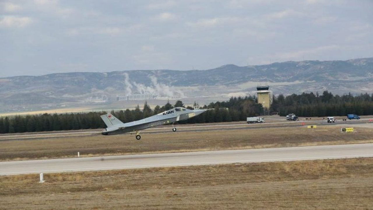 Foto - Türk Milli Muharip Uçağı neden dünyanın ikinci en büyüğü seçildi? KAAN’ın devasa sırrı Amerikan ve Rus rakiplerini şoke etti