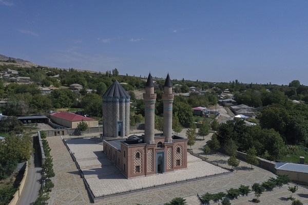 Foto - Türk mimarisinin izlerini taşıyor! Bu türbeler asırlardır tüm ihtişamıyla ayakta duruyor