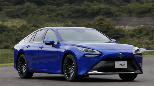 Foto - Türk mühendise kimse destek vermemişti! 5 litre su ile 485 kilometre yol giden otomobil üretildi