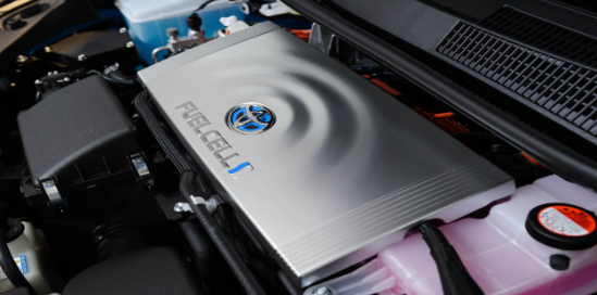 Foto - Türk mühendise kimse destek vermemişti! 5 litre su ile 485 kilometre yol giden otomobil üretildi