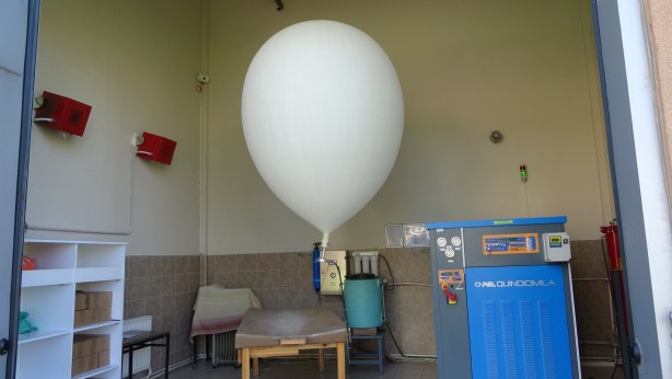 Foto - Türk mühendislerden tarihe geçecek başarı! Tamamen yerli 'Radyosondeler' yaptılar