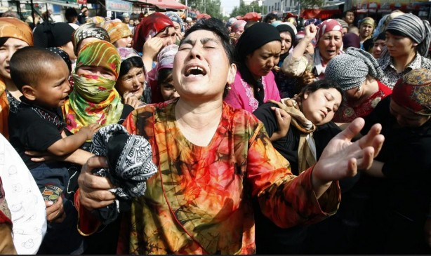 Foto - Türk nüfusunu bitirecekler! Çin, Uygurlu kadınlara bunu da yaptı!