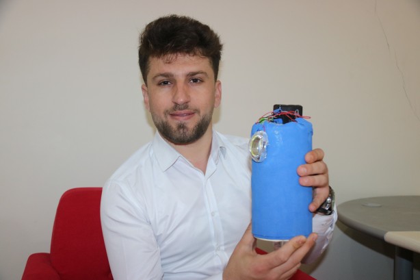Foto - Türk öğretmen 200 liraya üretti! Deprem olmadan uyarı veriyor