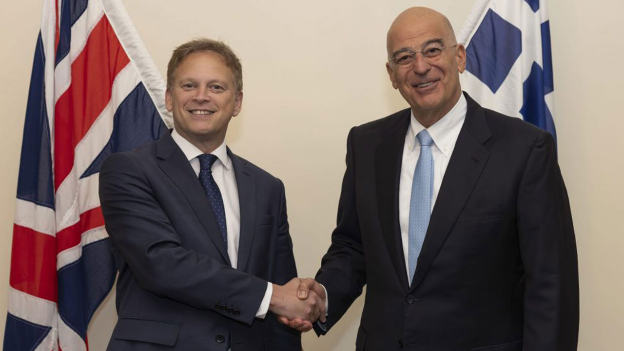 Foto - Türk orgeneralin Eurofighter pozu ülkeyi ayağa kaldırdı! Bakan apar topar İngiltere'ye gitme kararı aldı