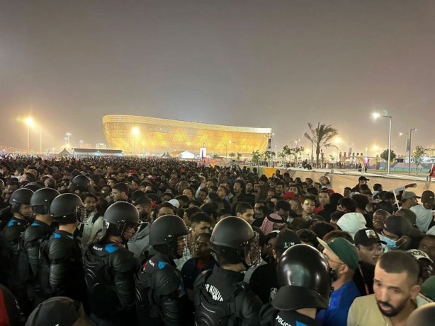 Foto - Türk polisi Katar'da kuş uçurtmadı