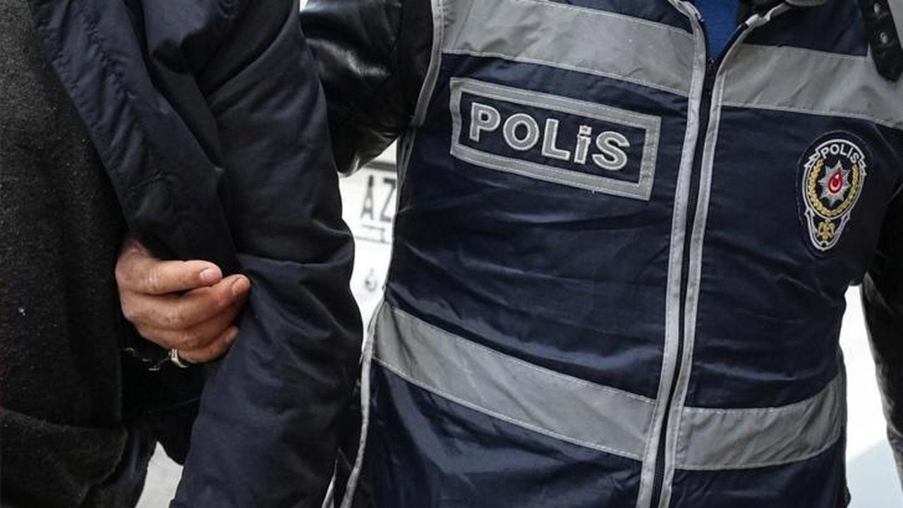 Foto - Türk polisi ümüklerine çöktü! "7 saniye" taktiği ile böyle milyonluk vurgun yapmışlar 