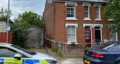 Foto - Türk Profesör saldırıyı böyle yapmış: İngiltere bu cinayetini konuşuyor! Açıklaması: Korku filmi gibi saldırı