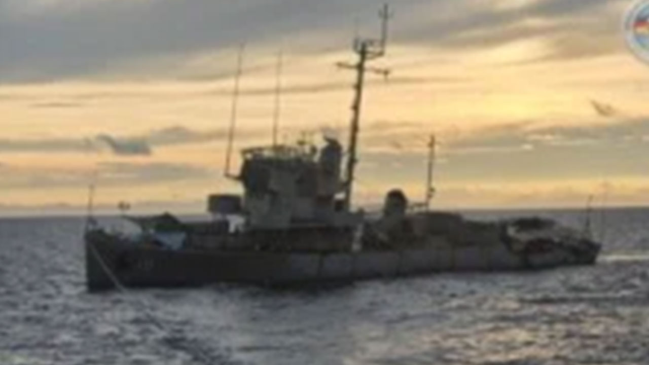 Foto - Türk savaş gemisindeki o silah, Fransız gemisini kör etti: Rotayı şaşırıp acele koduyla kaçtılar