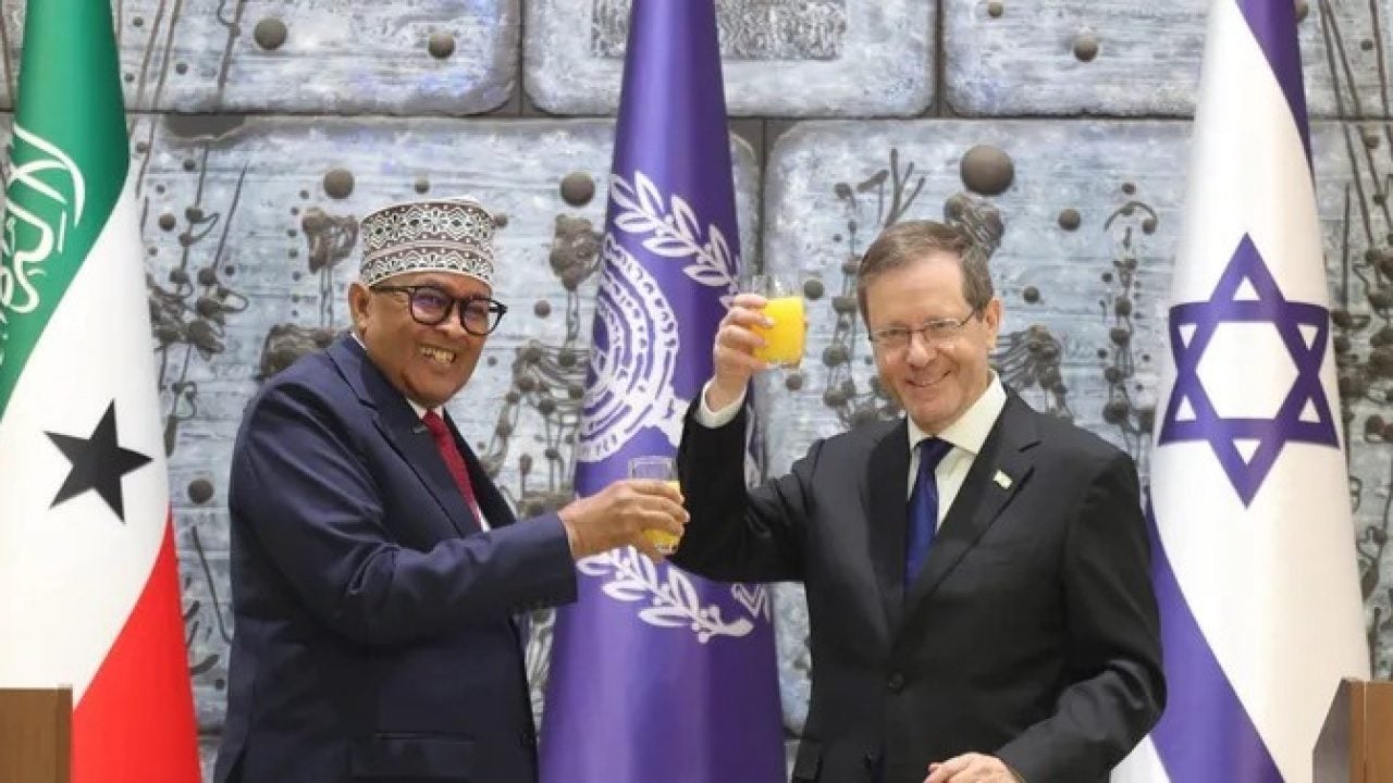 Foto - Türk savaş uçakları Somali'de burunlarının dibinde uçuyor: 'Türkiye artık düşmanımız' diyerek duyurdular