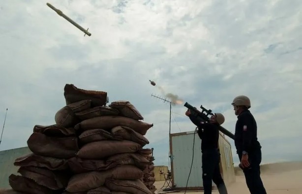 Foto - Türk Savunma Sanayii göz kamaştırdı! 32 dev adım: ASELSAN, ROKETSAN, BAYKAR, TUSAŞ! Bayraktar İHA'lar